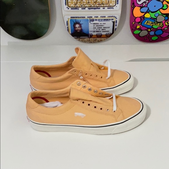 Vans Era - Picture 2 of 5